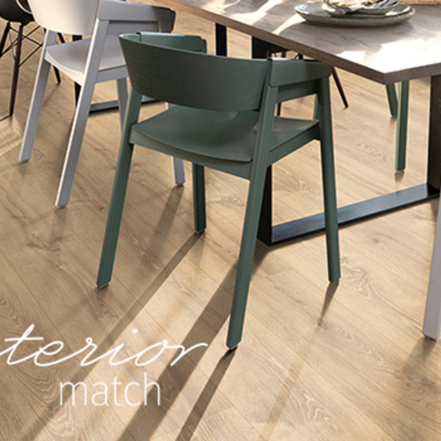 Egger Pro Light Bayford Oak Laminate Flooring | 10mm | Long