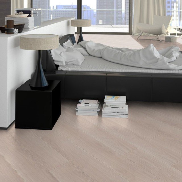 Kronotex Exquisit Waveless Oak White Laminate Flooring 8mm