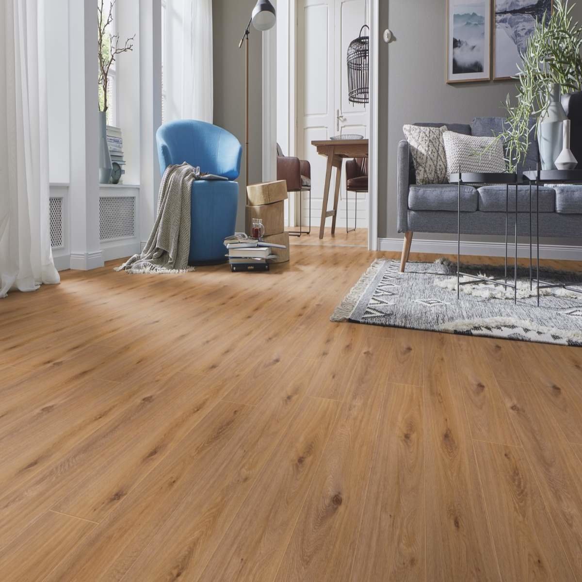 Kronotex Amazone Prestige Oak Light Laminate Flooring 10mm Kronotex